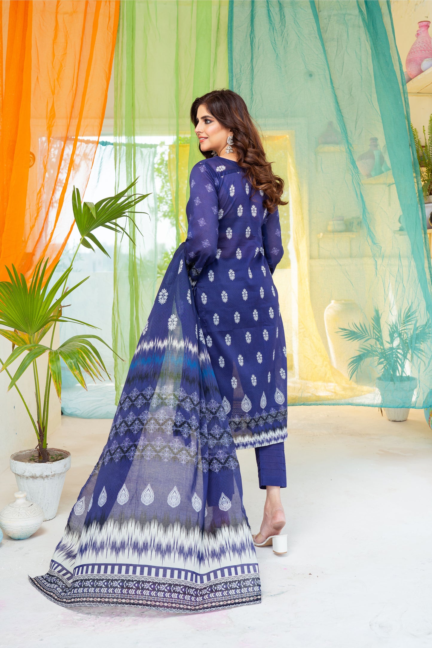 Unstitched 3-piece Lawn Printed