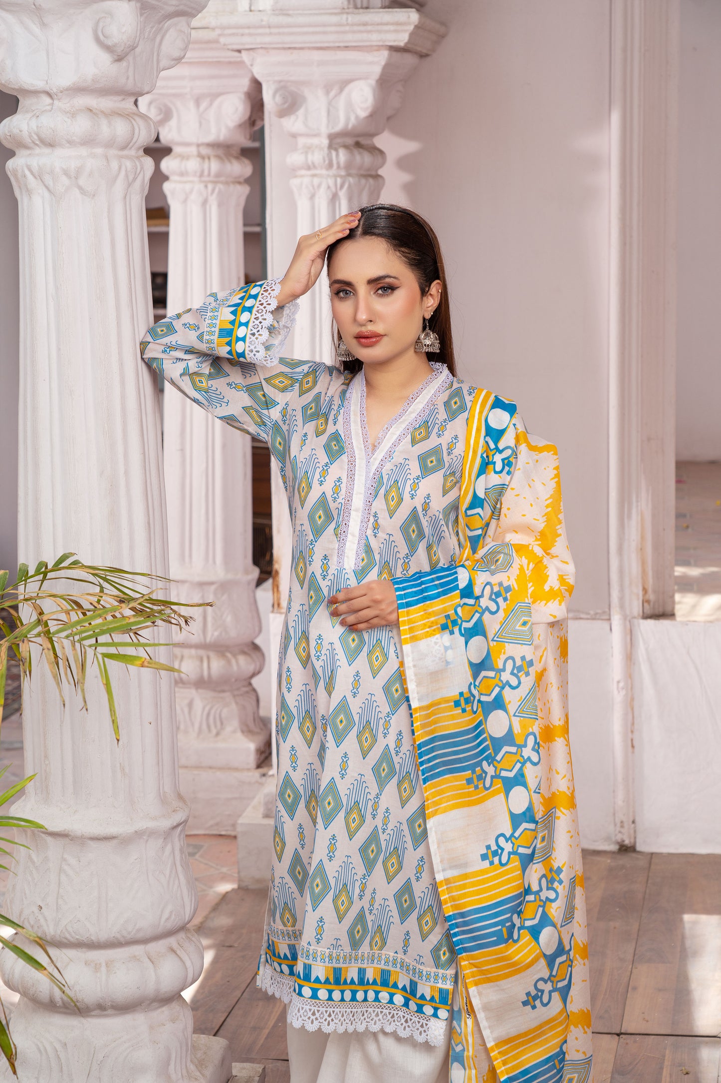 Unstitched 3-piece Lawn Printed