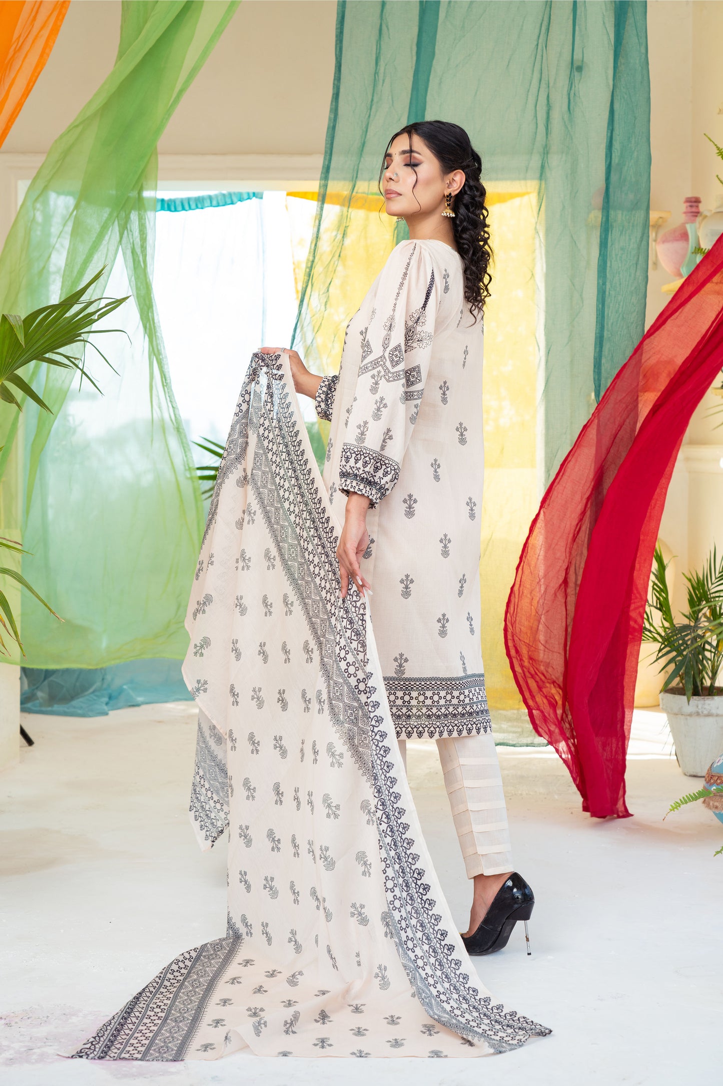 3 Piece - Printed Lawn Suit