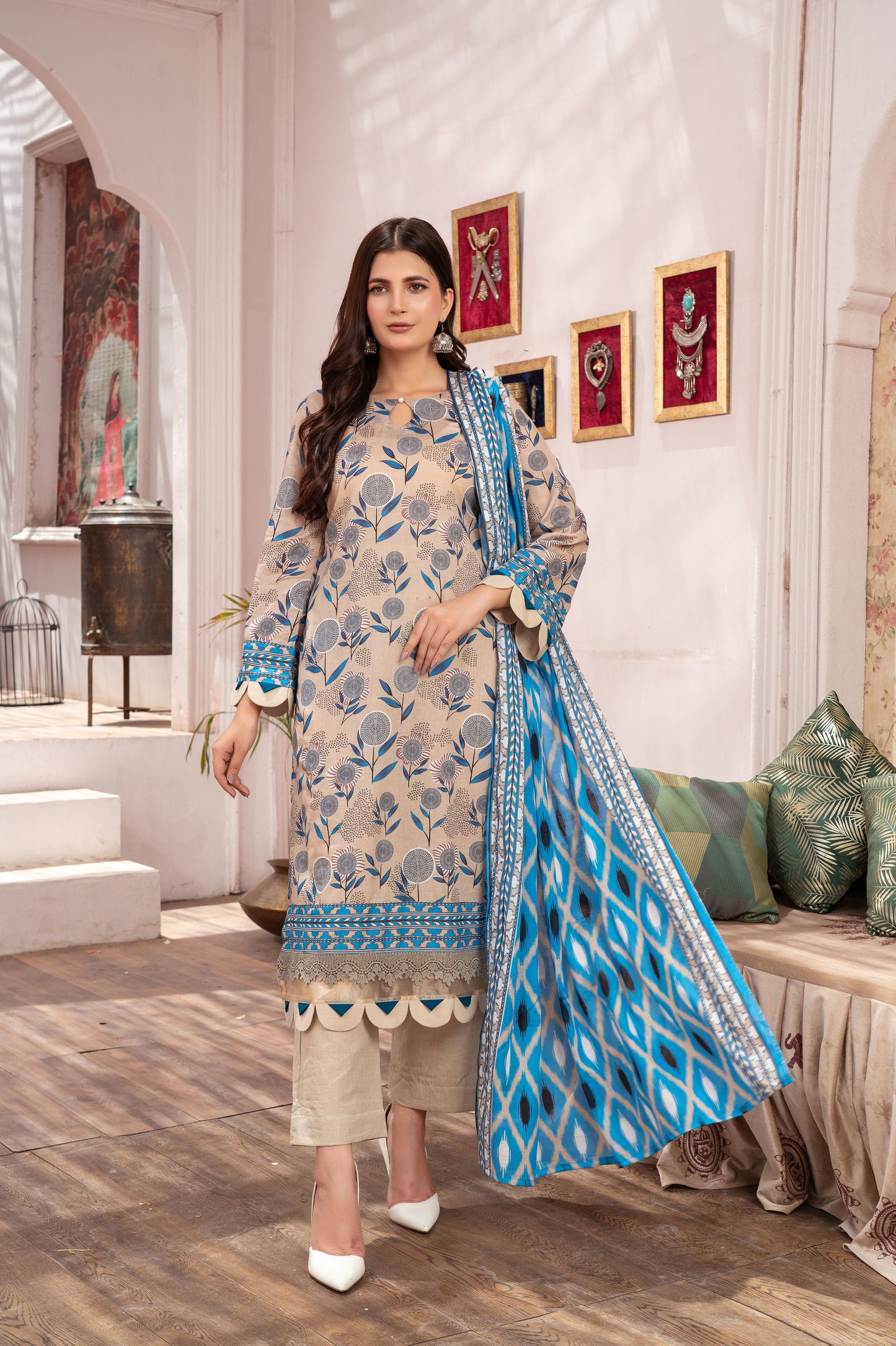 Unstitched 3-piece Lawn Printed