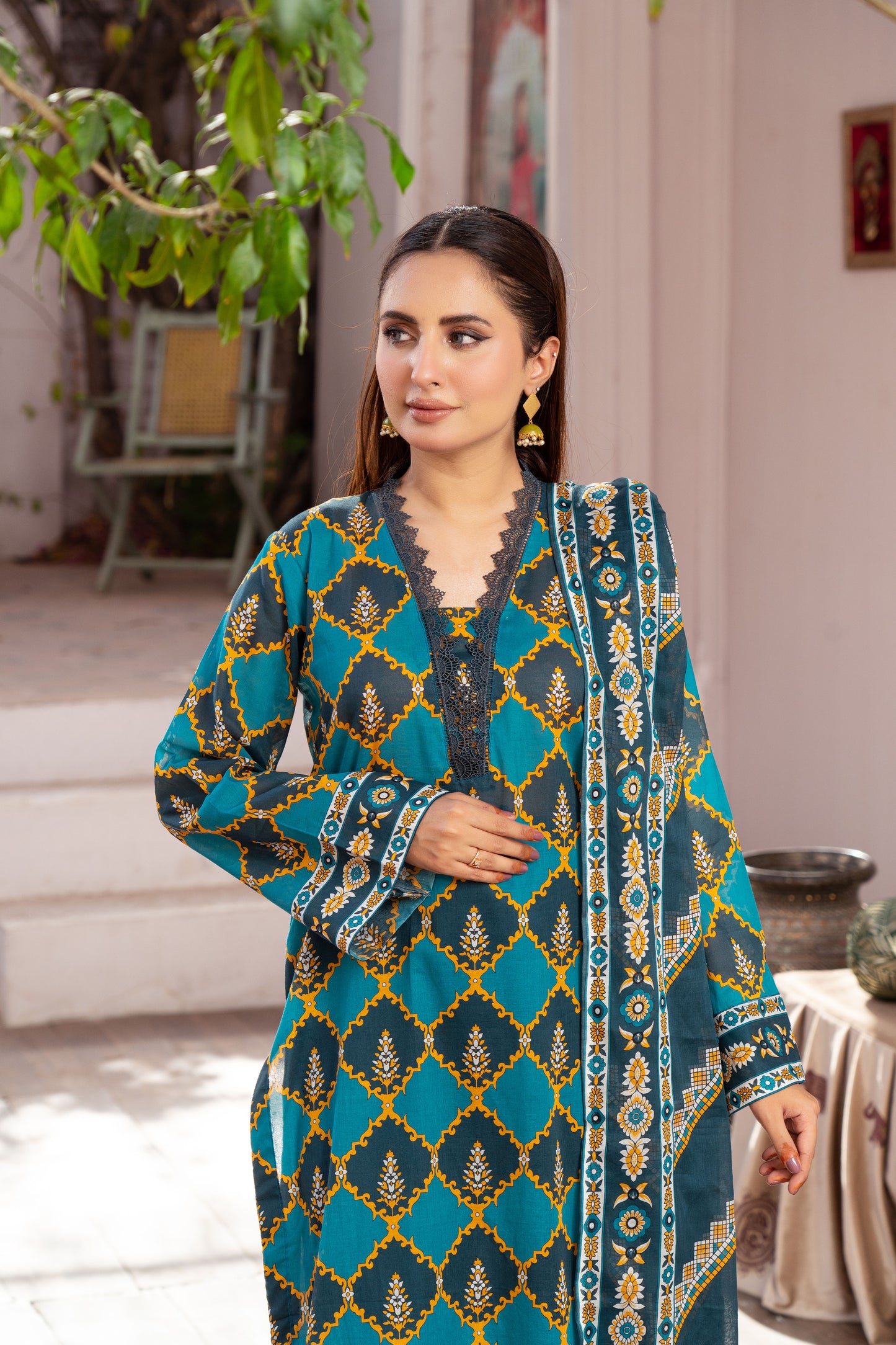 Unstitched 3-piece Lawn Printed