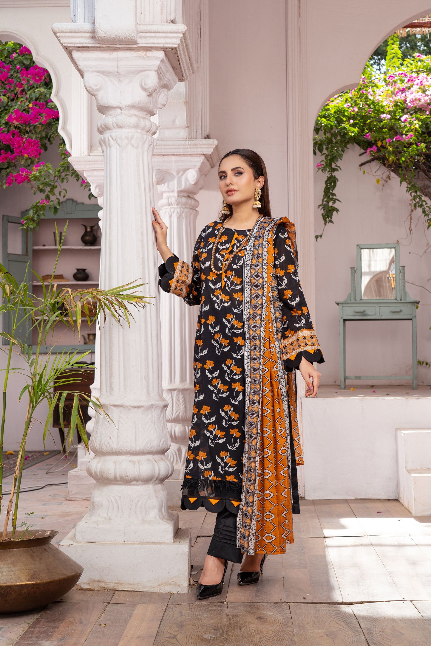 Unstitched 3-piece Lawn Printed