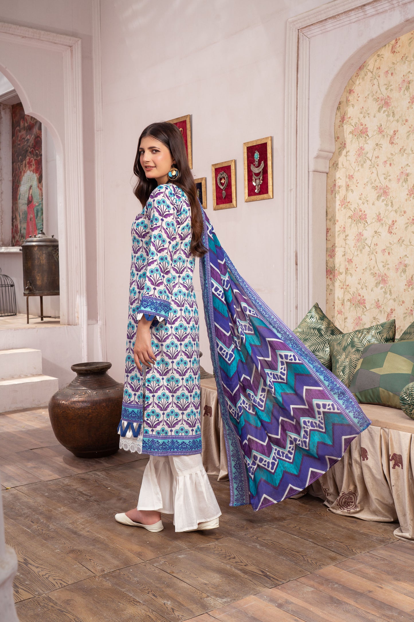 Unstitched 3-piece Lawn Printed