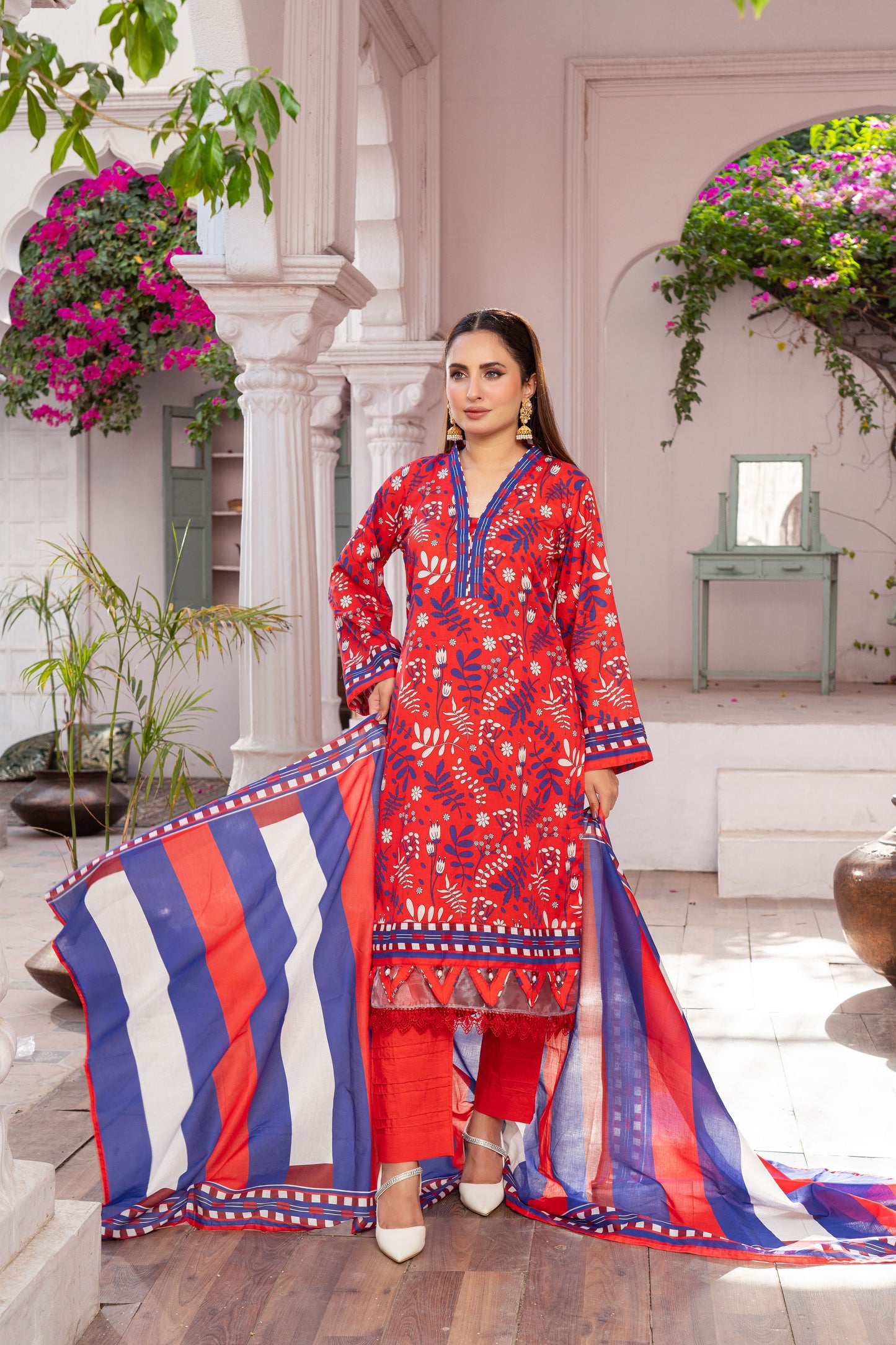 Unstitched 3-piece Lawn Printed