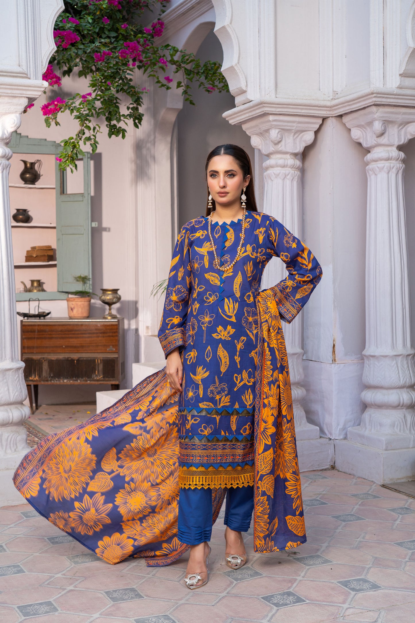 Unstitched 3-piece Lawn Printed