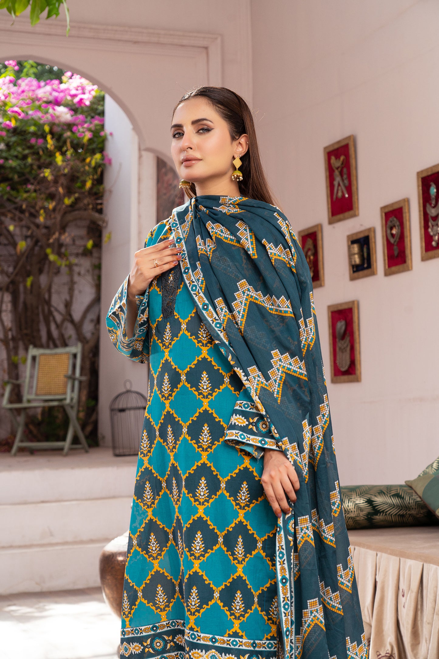 Unstitched 3-piece Lawn Printed